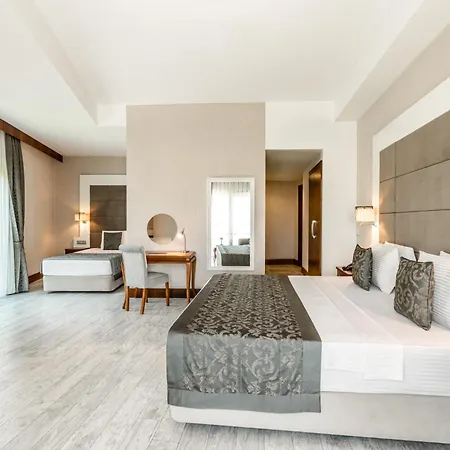 Hotel Elite Darica & Convention Center